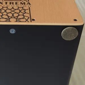 Afinador y patas de fieltro de Cajon musical mosaico tapa haya