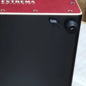 Pata y Afinador de cajon flamenco Eclipse Tapa Roja